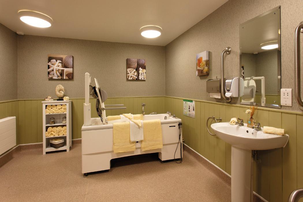 Warren Lodge Care Home - Bupa