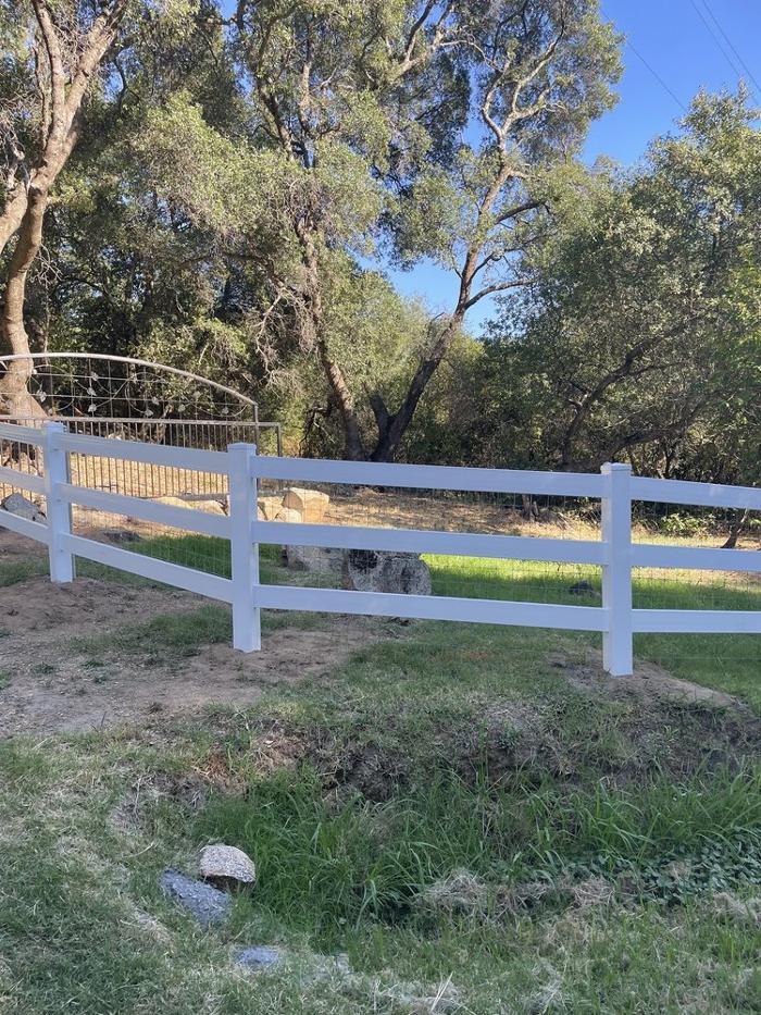 The Fence Connection