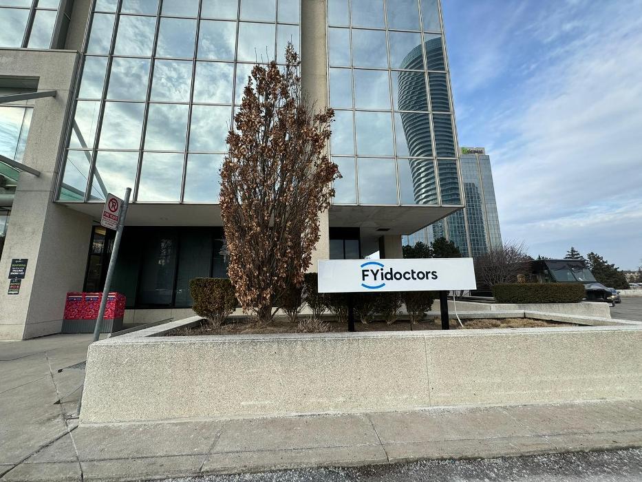 FYidoctors - Mississauga - Robert Speck Parkway