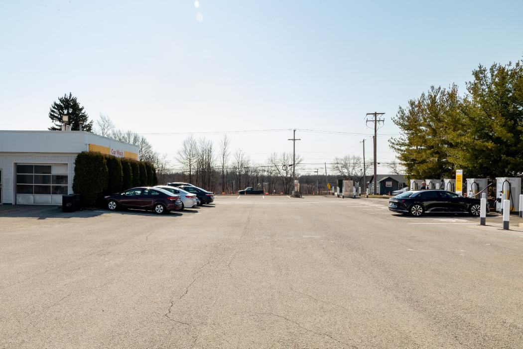 Shell Recharge Charging Station