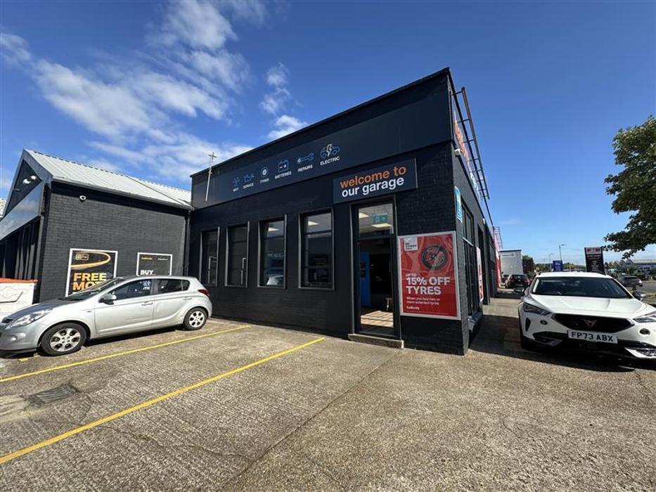 Halfords Garage Services Exeter