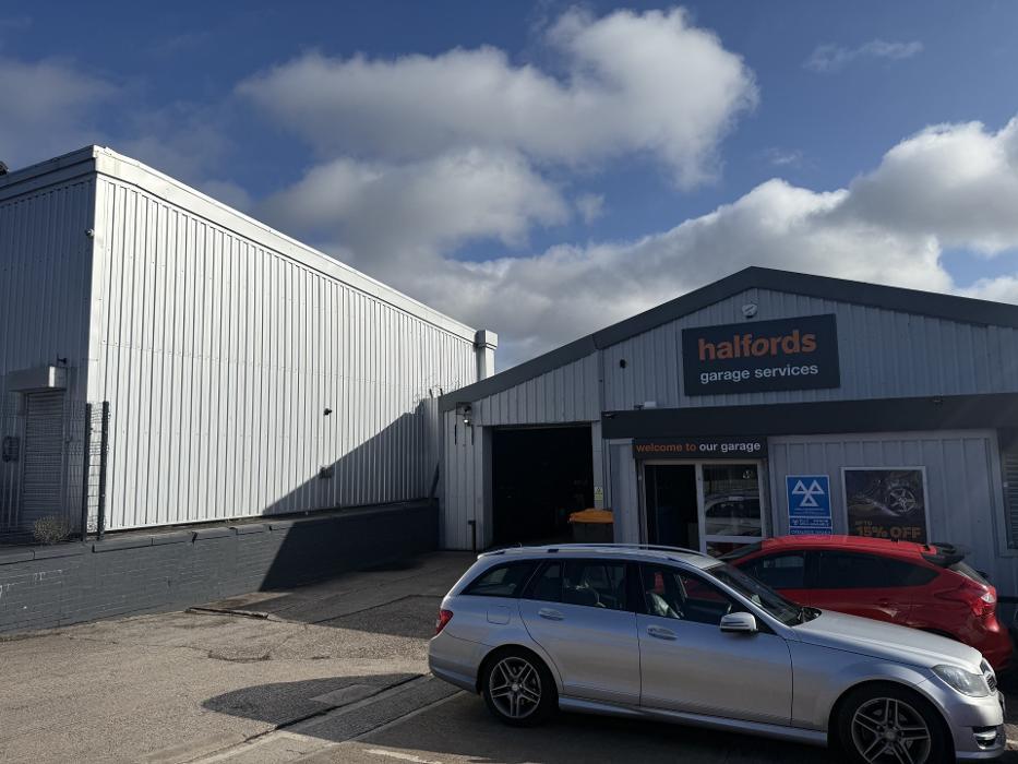Halfords Garage Services Bolton