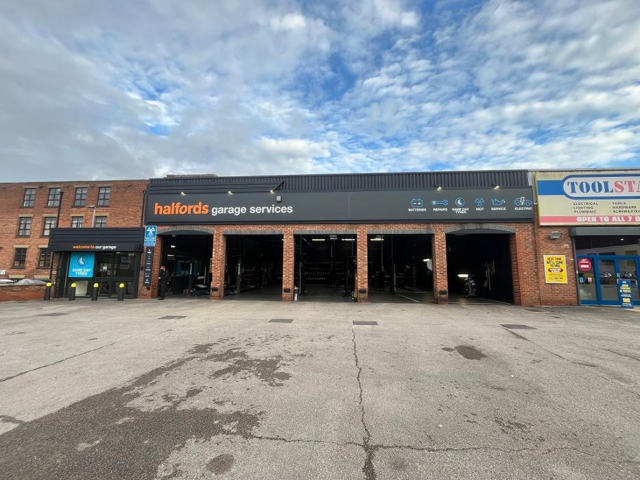 Halfords Garage Services Wigan