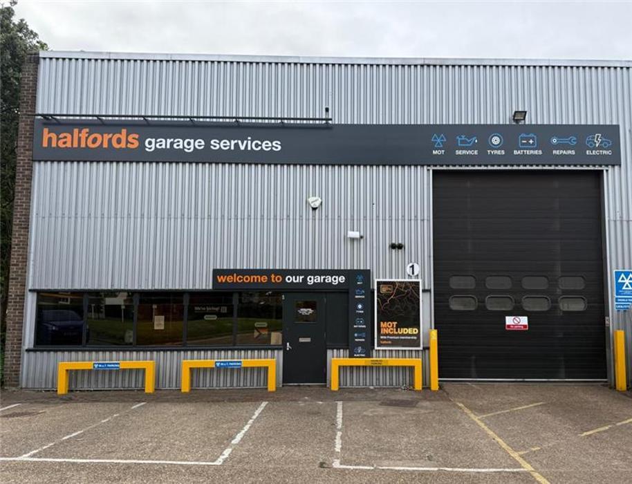 Halfords Garage Services Staines-Upon-Thames