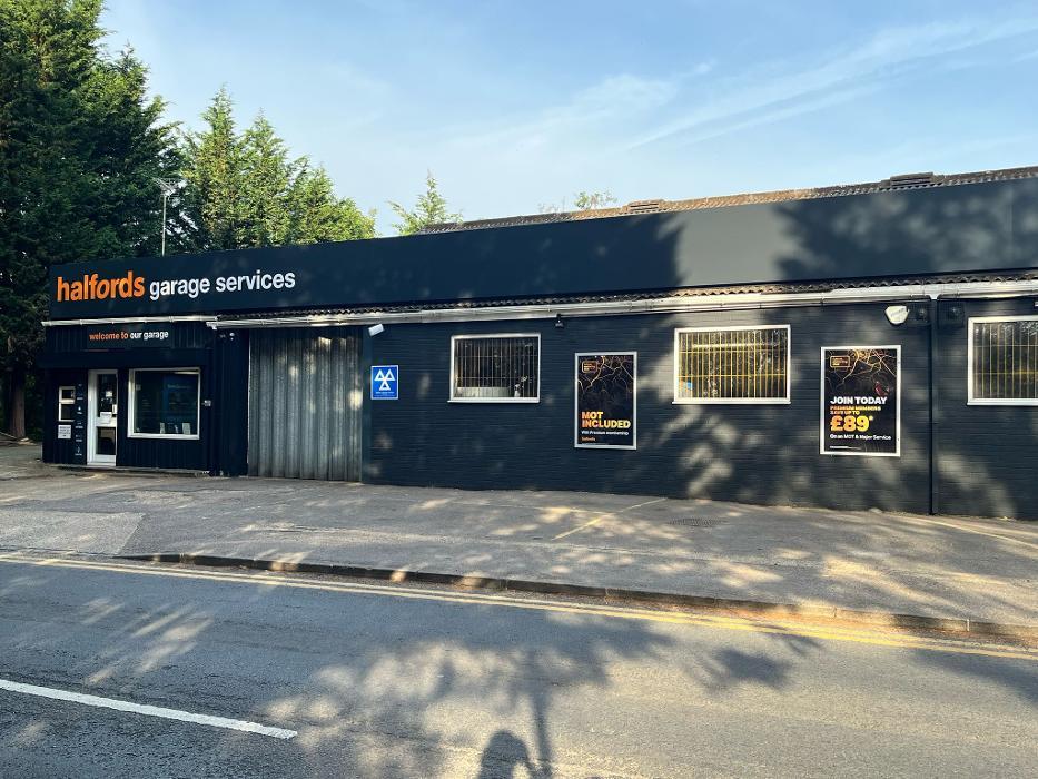 Halfords Garage Services Sandhurst