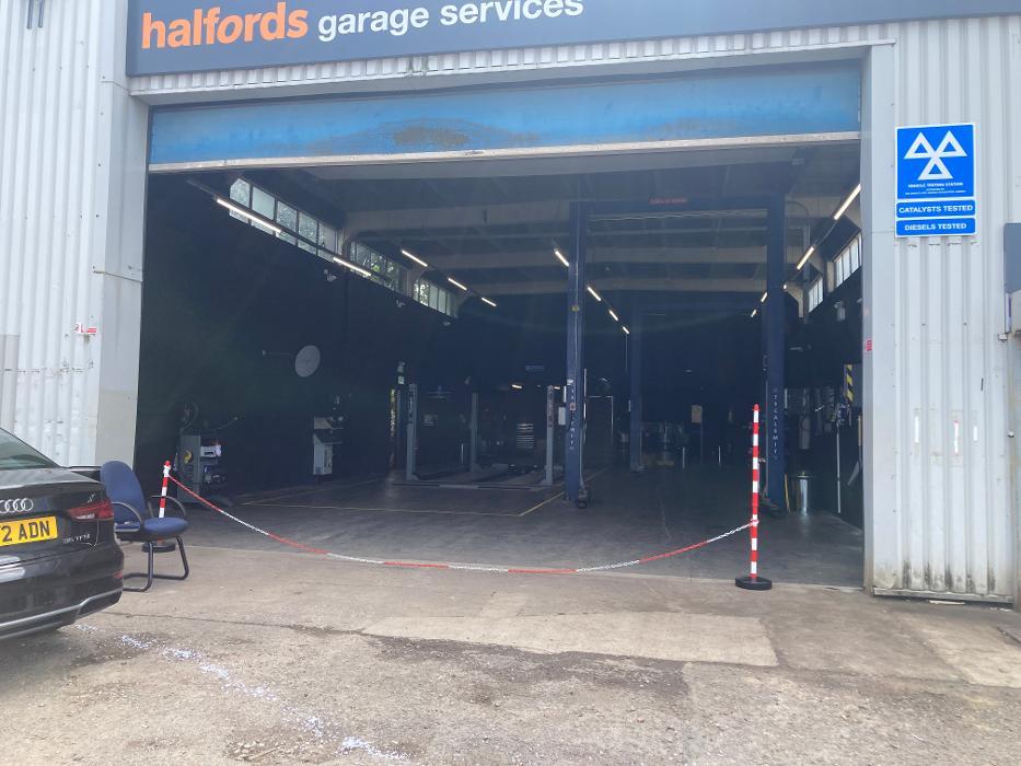 Halfords Garage Services Sighthill