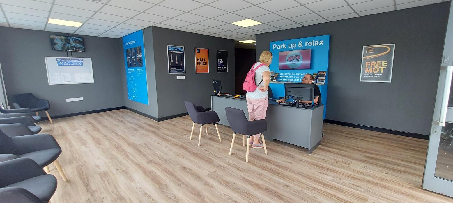 Halfords Garage Services Bridgwater (Wylds Road)