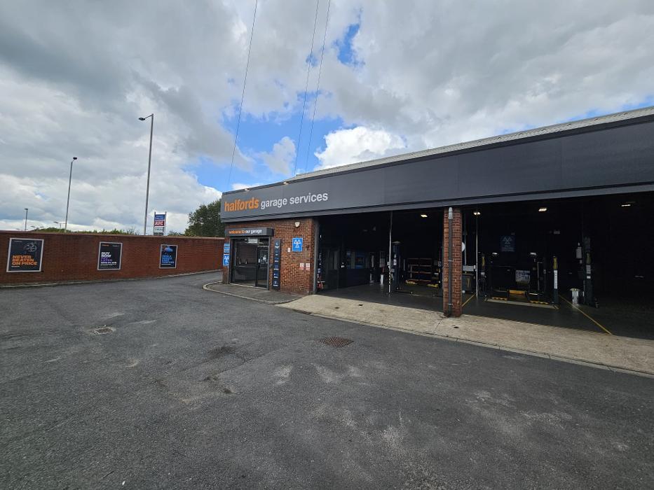 Halfords Garage Services Chorley