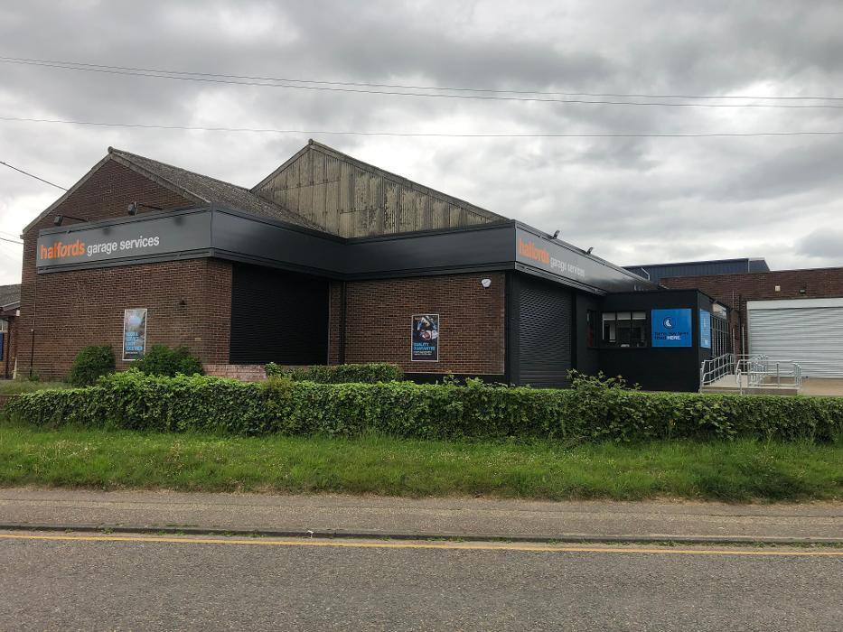 Halfords Garage Services Chelmsford