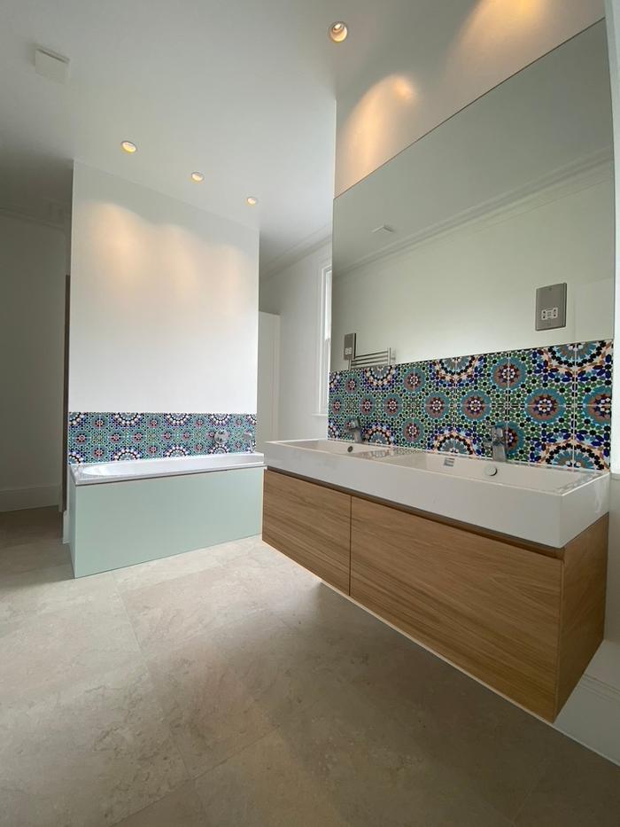 AV Builders London Ltd