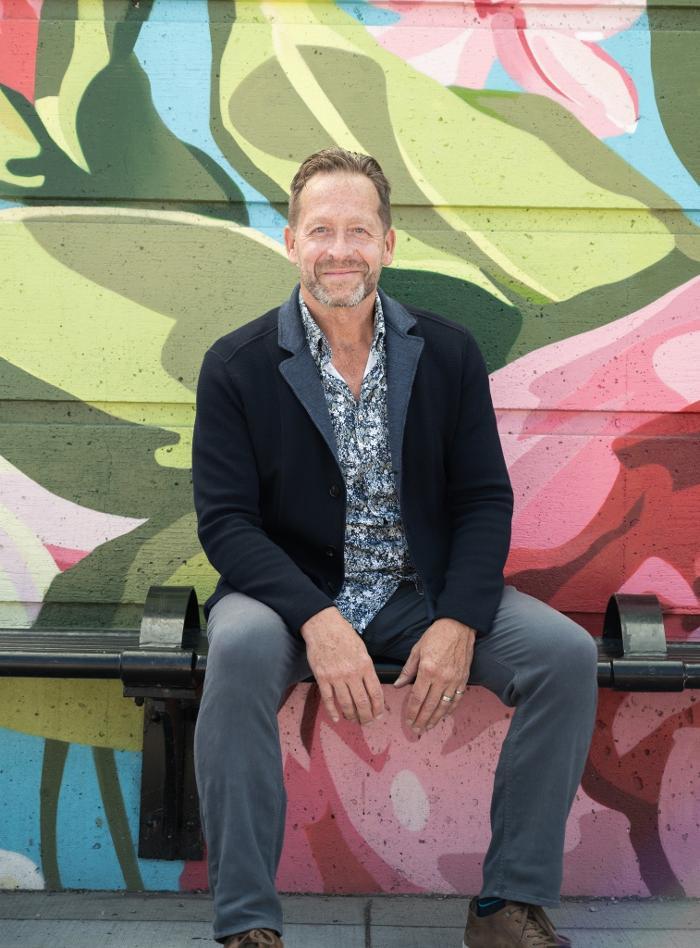 Tom Armstrong - RE/MAX Real Estate (Central)