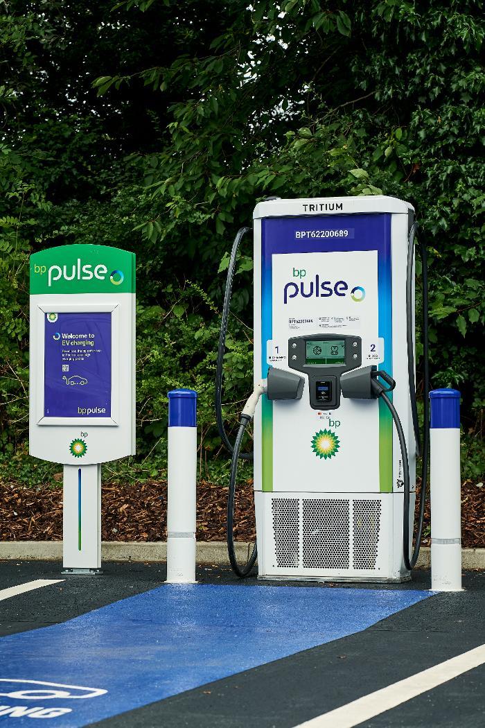 bp pulse Charging Station