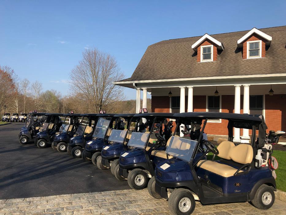 Hollow Brook Golf Club