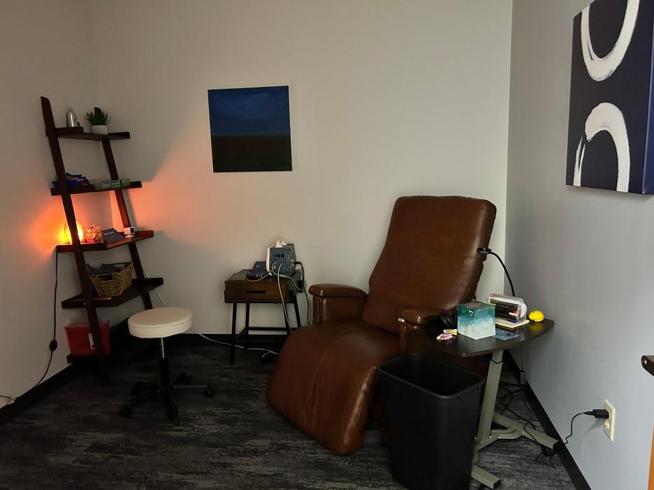 Axis Integrated Mental Health - Aurora - TMS & Ketamine Therapy