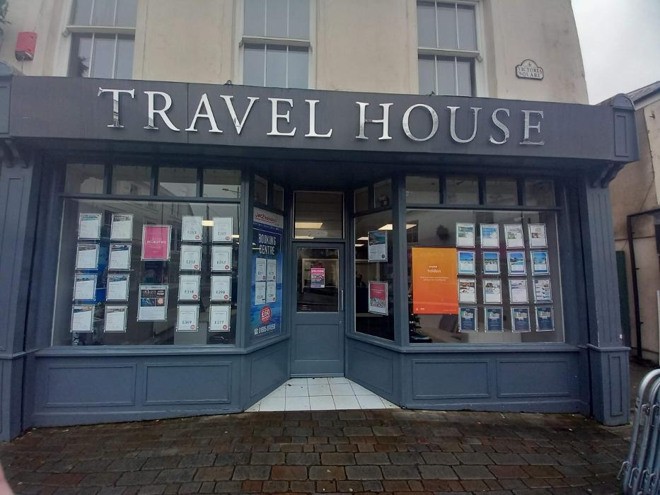 Travel House