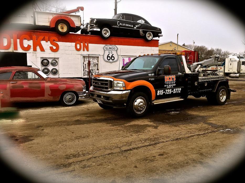 Dick's Towing Service Inc.