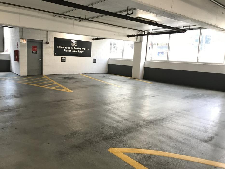 Government Center iParkit Garage