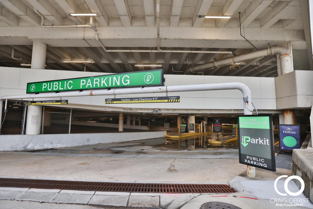 Hilton Atlanta iParkit Valet and Self-Park Garage