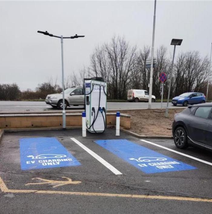 bp pulse Charging Station