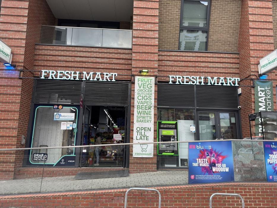 Luggage Storage Wembley Stadium - Radical Storage
