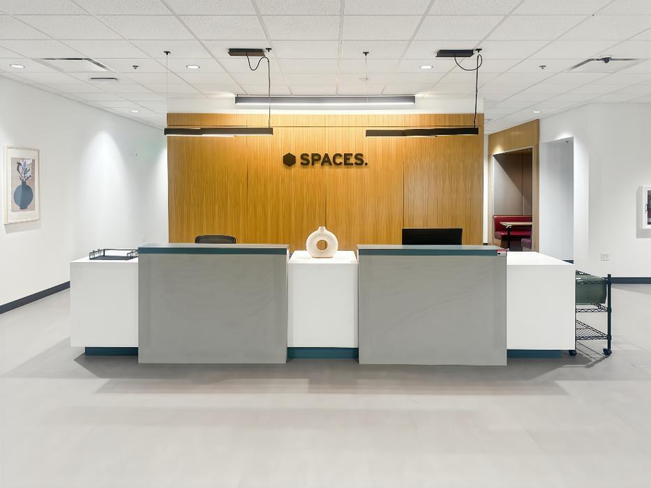 Spaces N Orlando Ave
