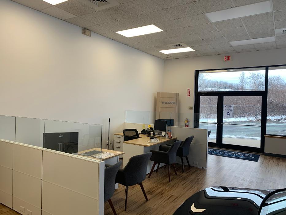 Volvo Cars of Pioneer Valley