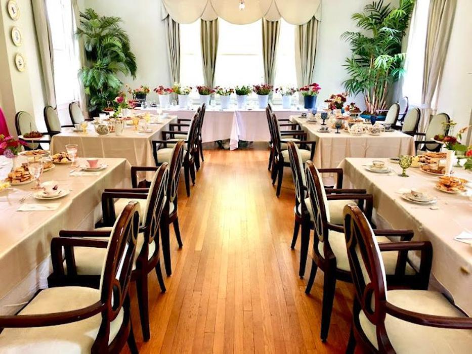 Southern Vintage Table