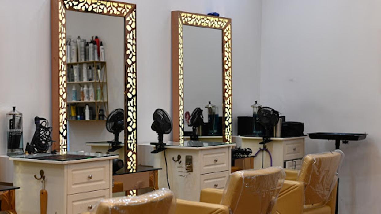 Frenzy Salon
