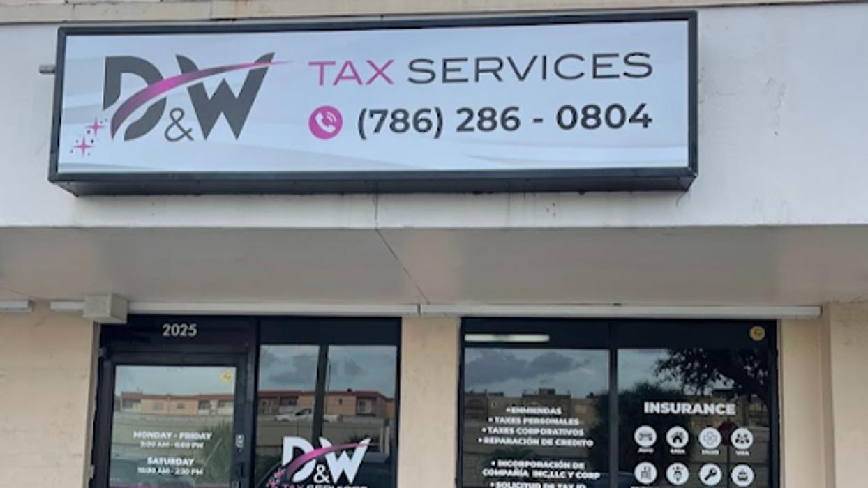 D & W TAX SERVICES LLCE