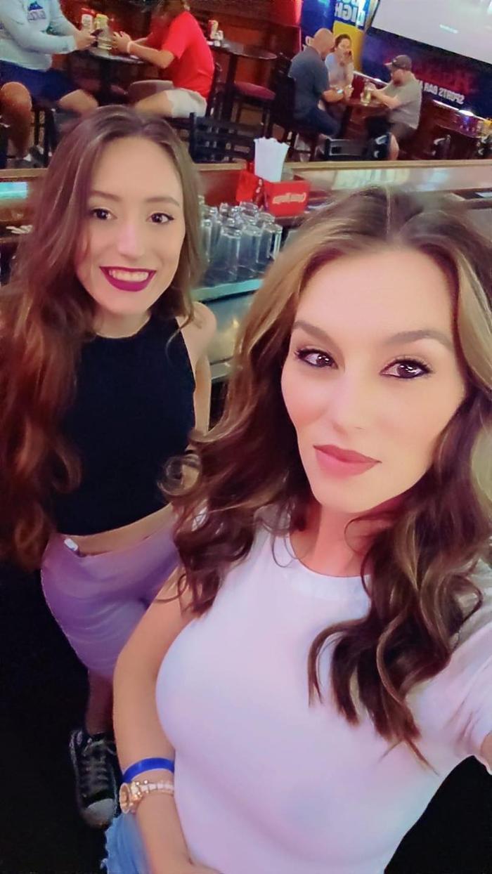 Hotshots Sports Bar & Grill