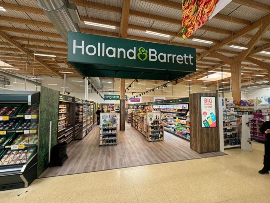 Holland & Barrett - Corby Tesco