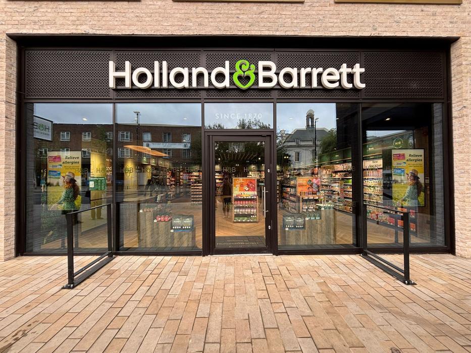 Holland & Barrett - Brentford