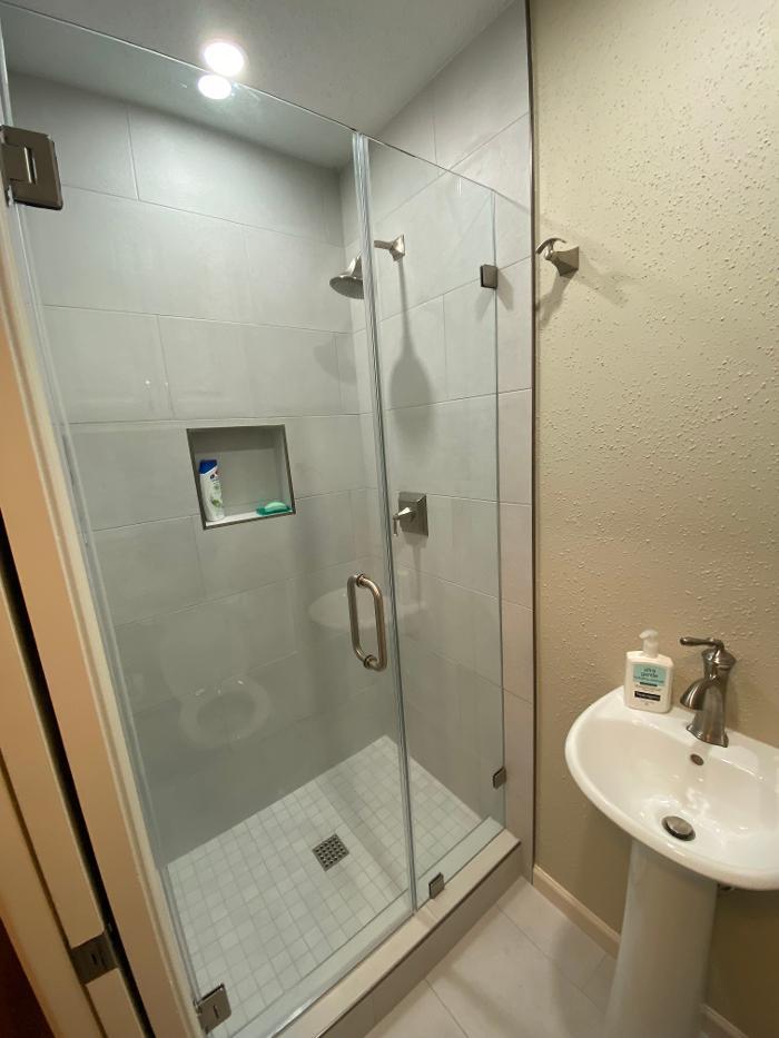 Distinguished Designs - General Contractor, Kitchen, & Bathroom Remodeling