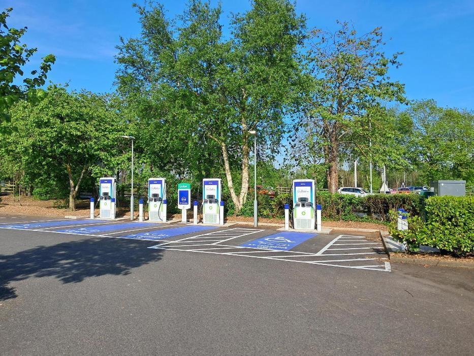 bp pulse Charging Station