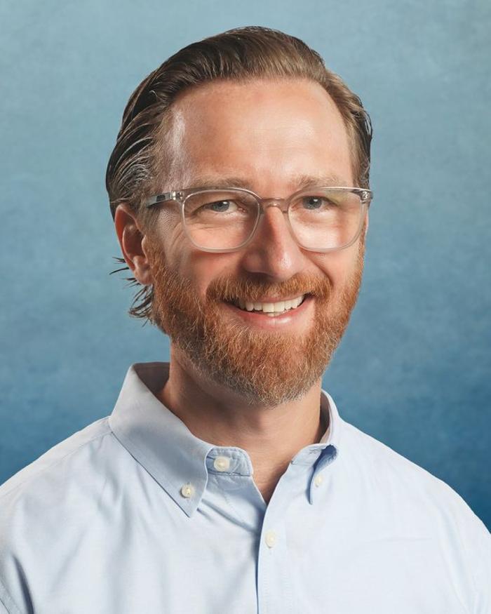 Physiatrist and Pain Management Doctor: Ryan Dill, MD