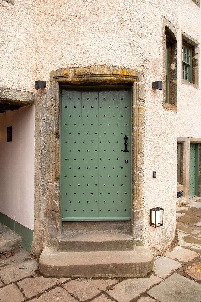 Abbey Strand Apartments at Holyrood