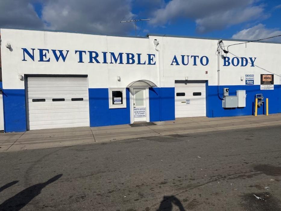 NEW TRIMBLE AUTO BODY