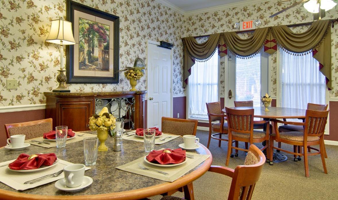 Ravenwood Senior Living