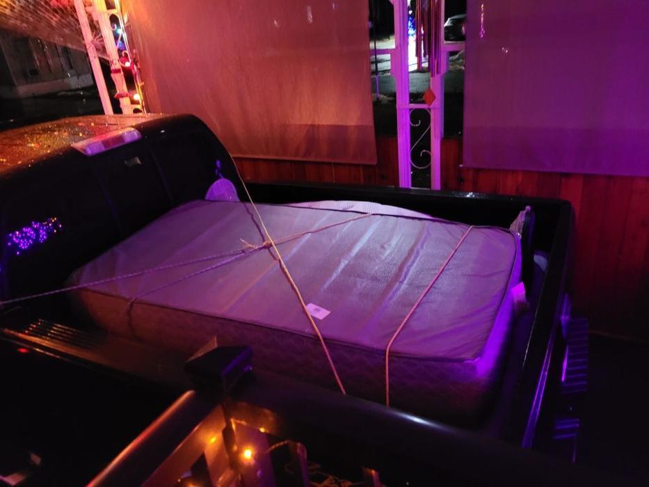 Harrods Hauling & Delivery Service