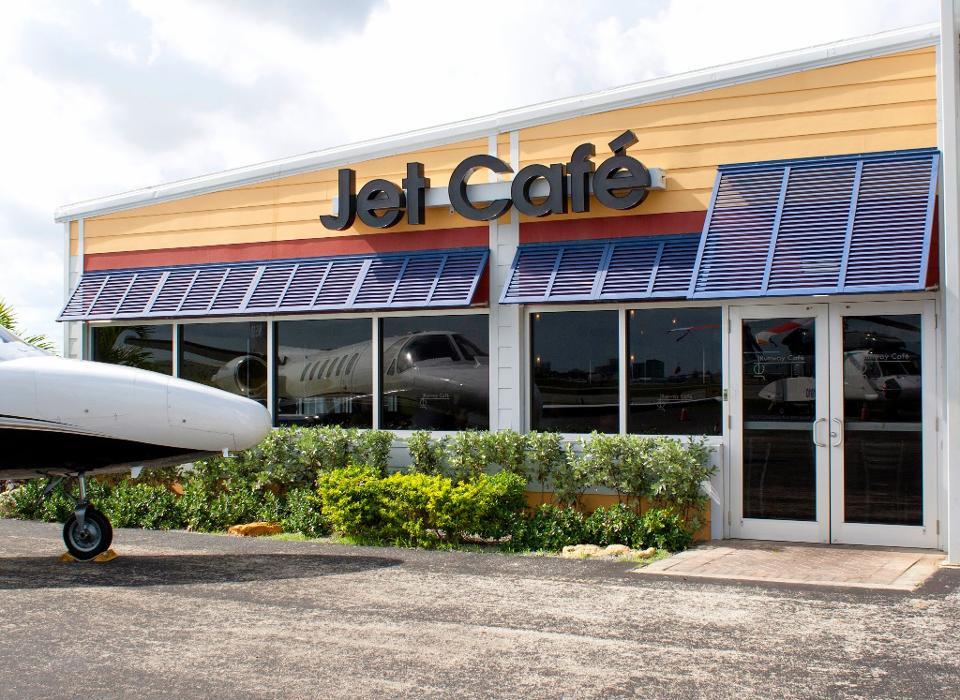 Jet Runway Cafe