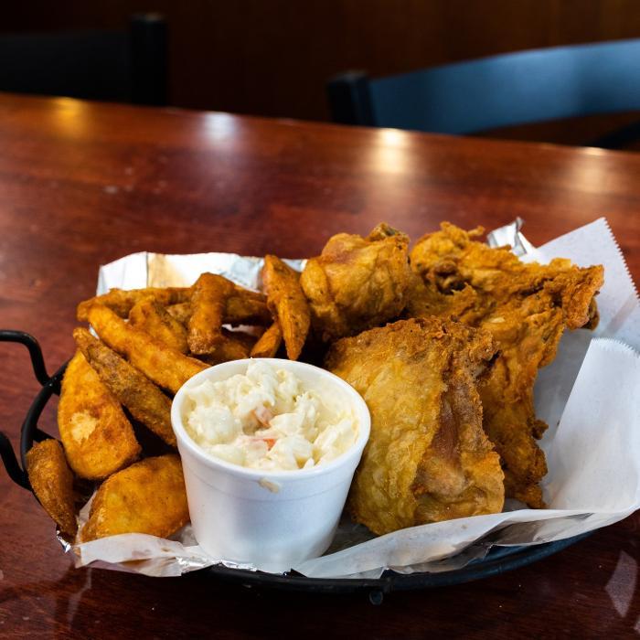 Boss' Pizza & Chicken Fargo