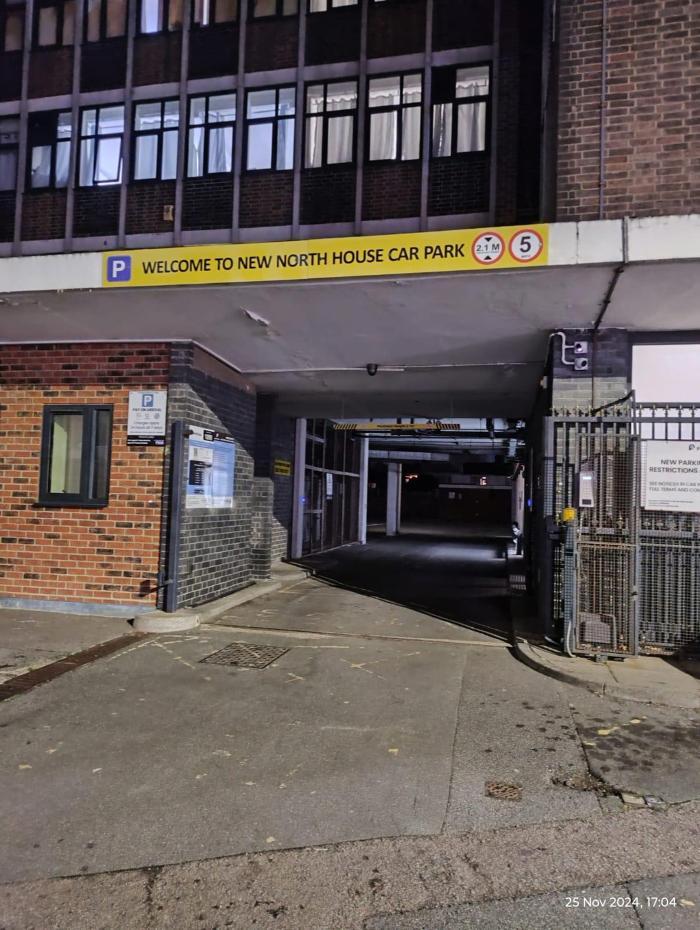 ParkBee Parkfinda - New North House Car Park