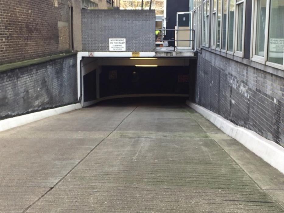 ParkBee Marathon House