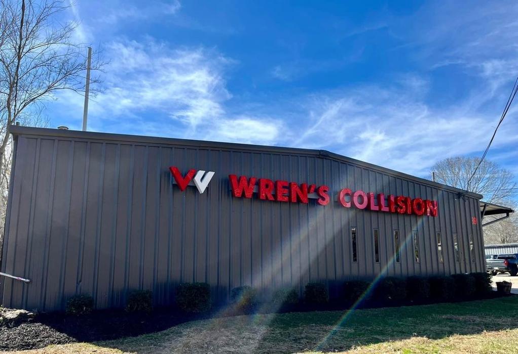 Wren's Collision of Roswell