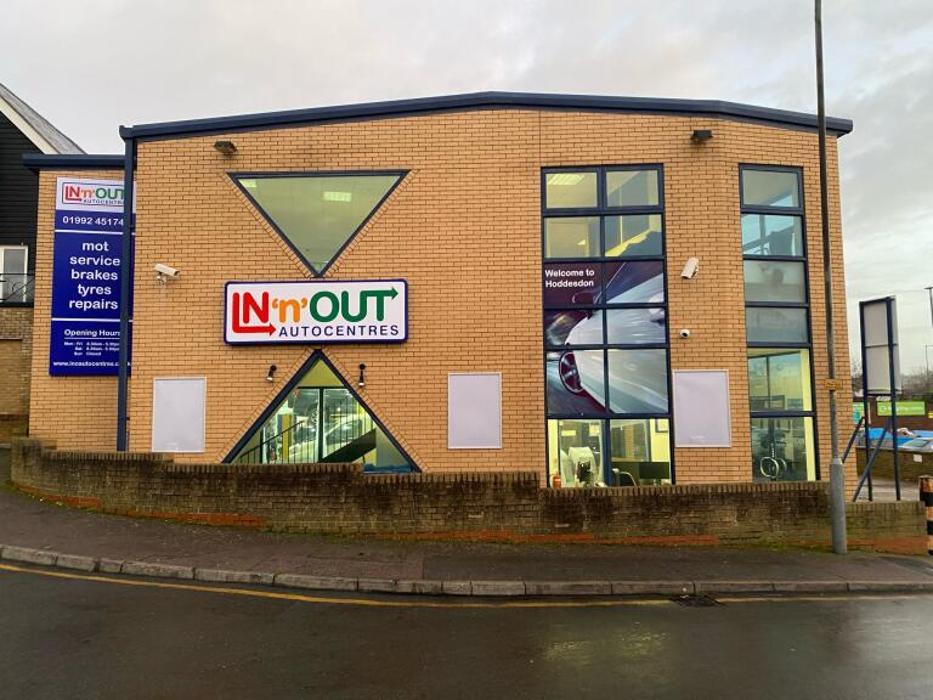 IN'n'OUT Autocentres Hoddesdon