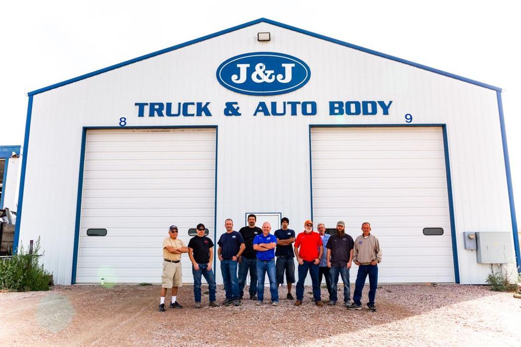 J&J Truck and Auto Body