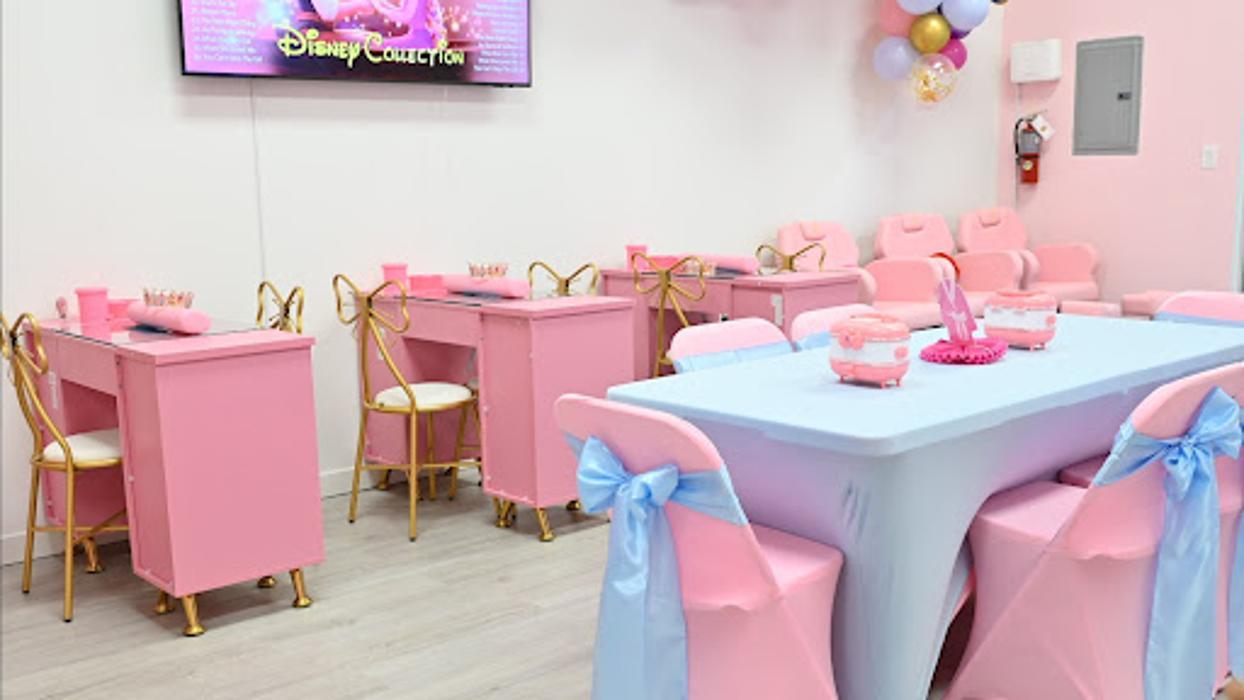 Queen Esther Kids SPA