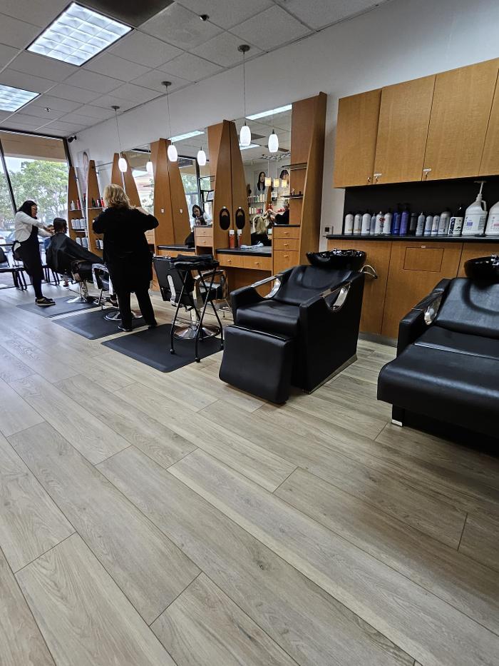 Fantastic Sams Cut & Color