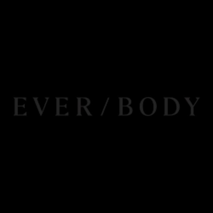 Ever/Body Logan Circle