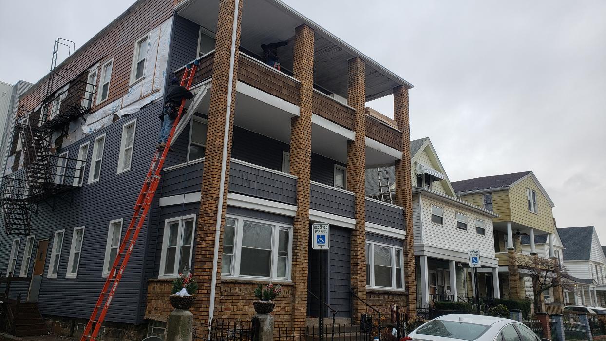 Burton Roofing & Siding Company, LLC